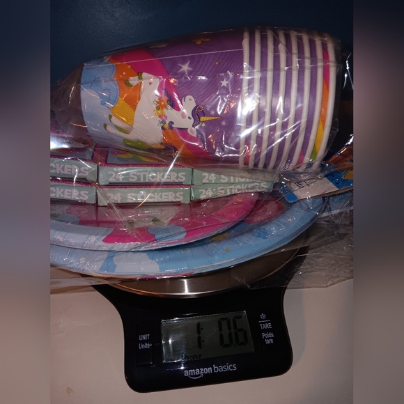 NWOT Birthday Express Fairy Tale Unicorn Birthday Party Kit for 8 Guests - Picture 4 of 4